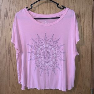 American Eagle pink tshirt